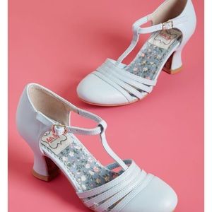 ModCloth Pale Blue Heels (size 8)
